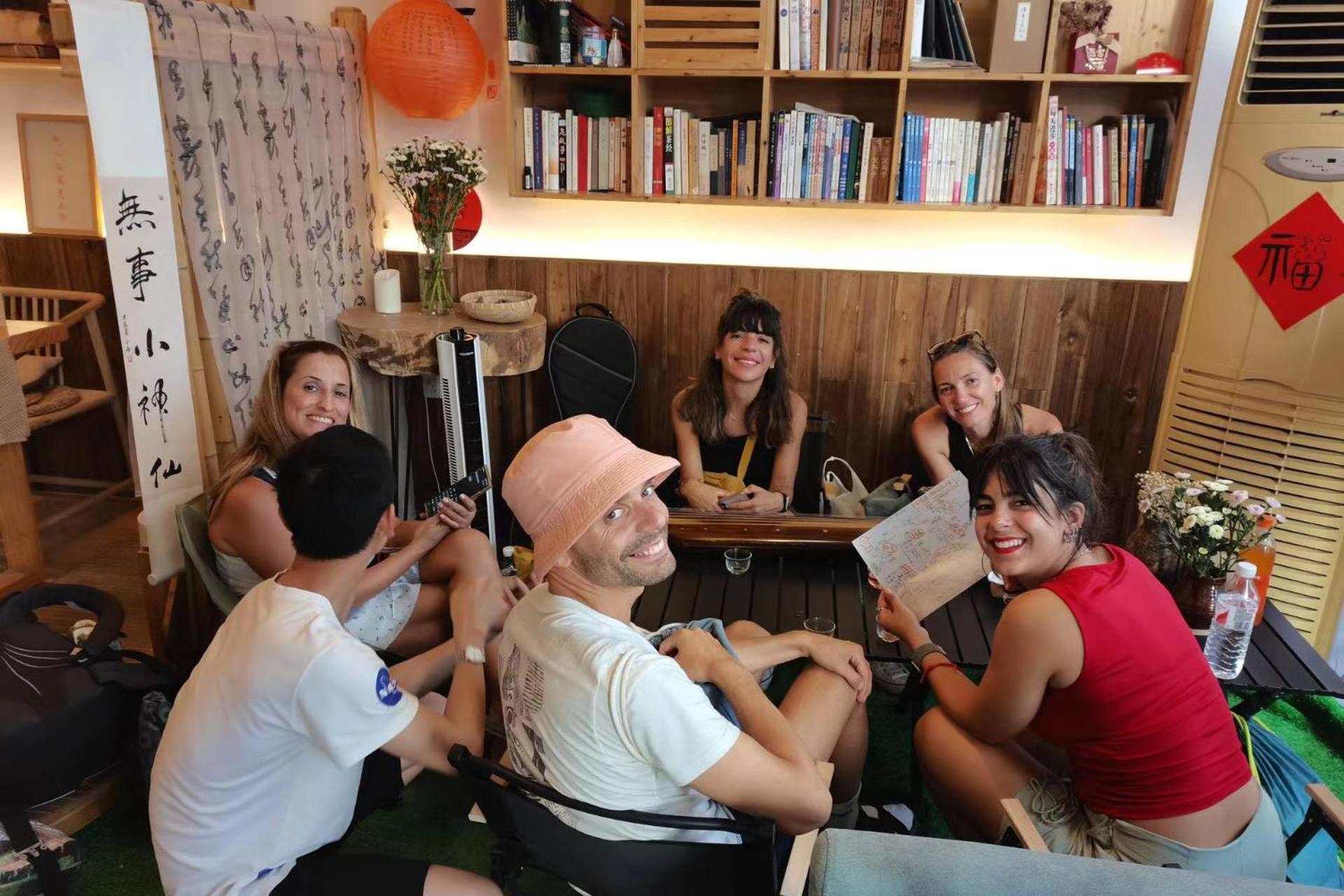 Zhangjiajie One Art Guesthouse Екстериор снимка